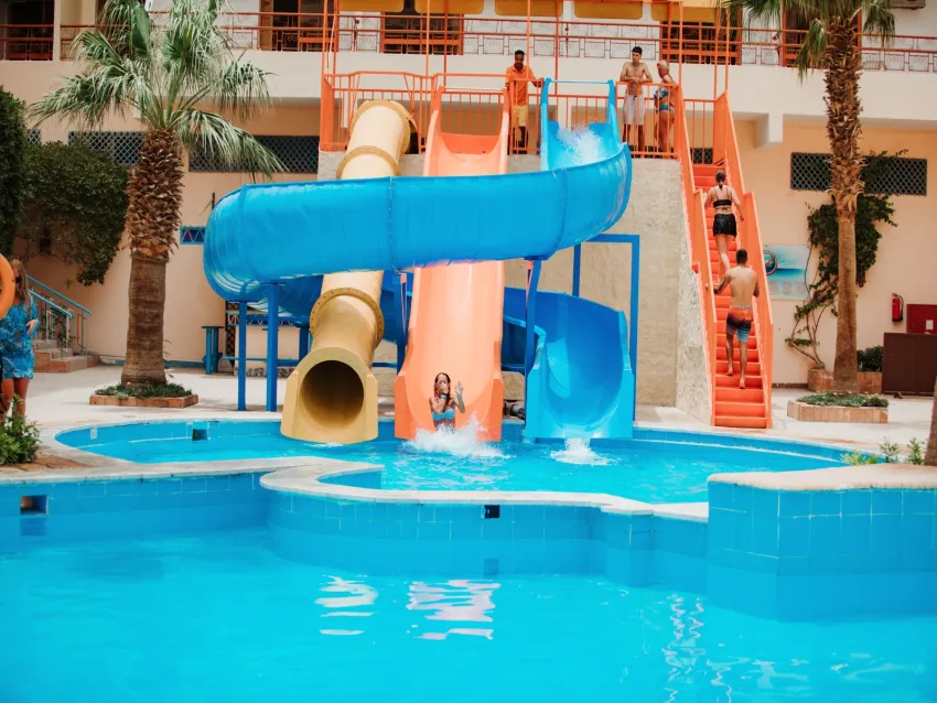 Empire Hotel Aqua Park 3*-40