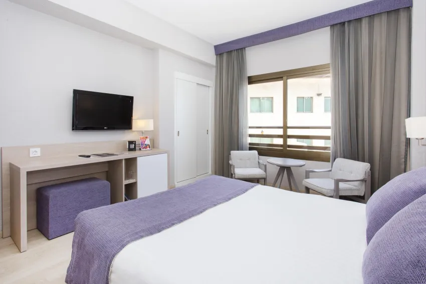 Marivent Be Live Adults Only 4*-24