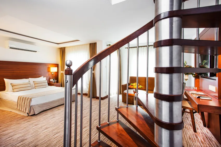 Salamis Bay Conti Hotel & Casino 5*-9