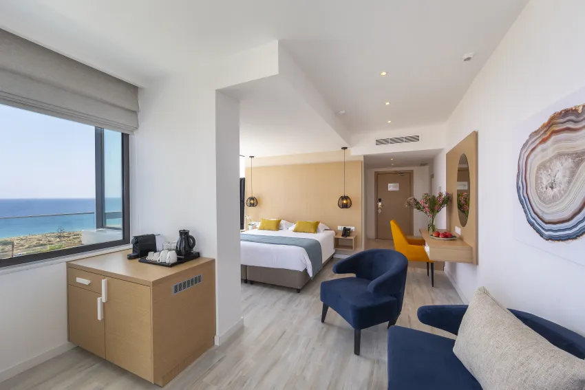 Leonardo Crystal Cove Hotel and Spa by the Sea 4*-47