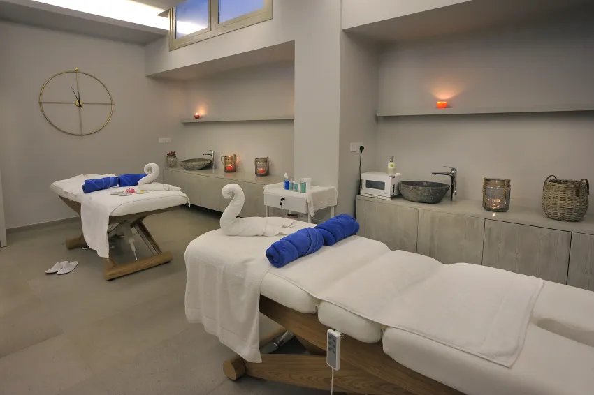 Nelia Beach Hotel 4*-107