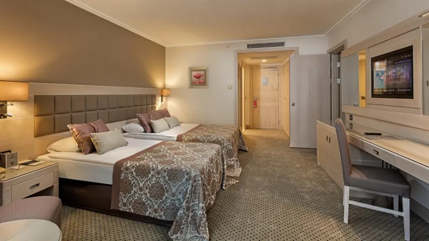 MIRACLE RESORT HOTEL  5*-4