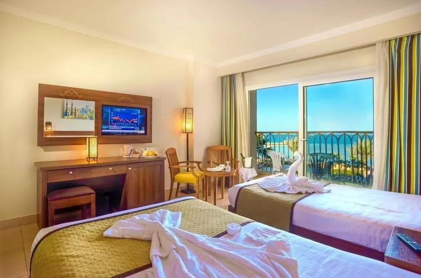 ROYAL STAR BEACH RESORT  4*-17