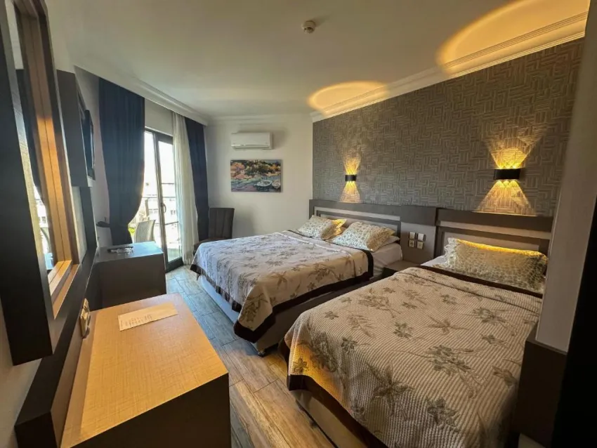 MONTE CARLO HOTEL  4*-11