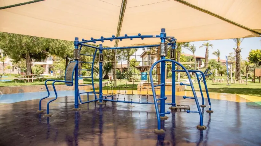 TUI BLUE PALM GARDEN  4*-4