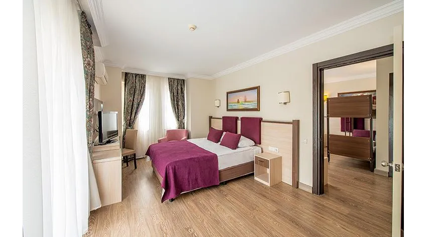 CRYSTAL AURA BEACH RESORT & SPA  5*-2