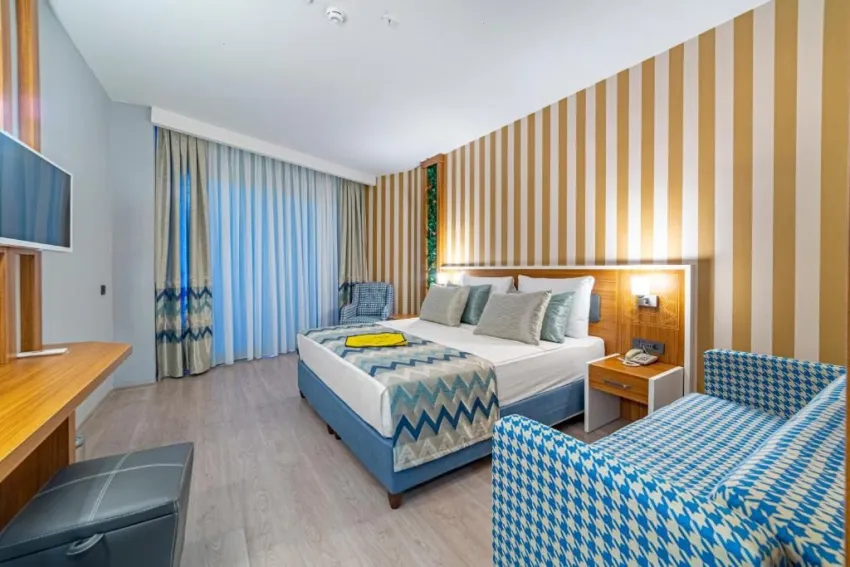 LONICERA PREMIUM HOTEL  5*-25