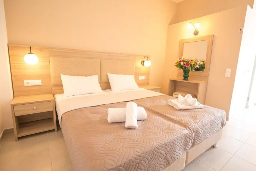 Mastorakis Studios 1*-20