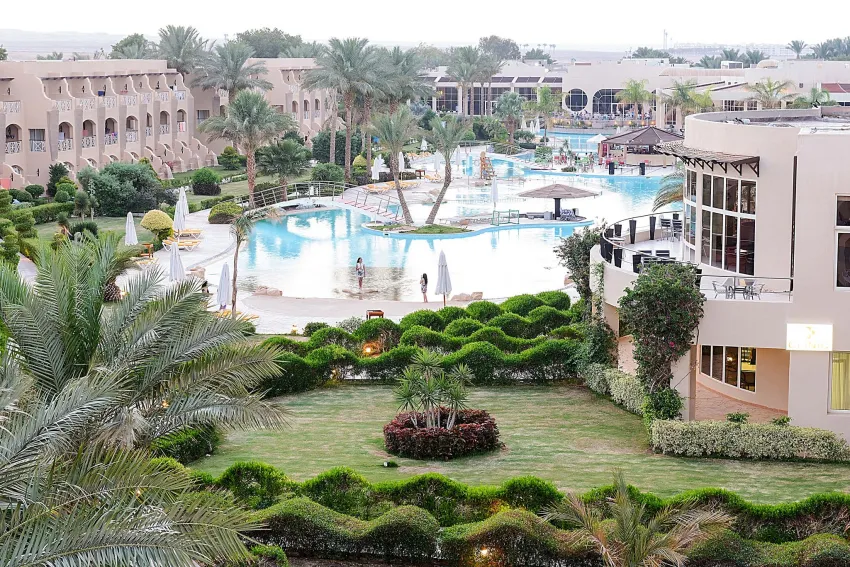 PRIMA LIFE MAKADI RESORT & SPA  5*-7