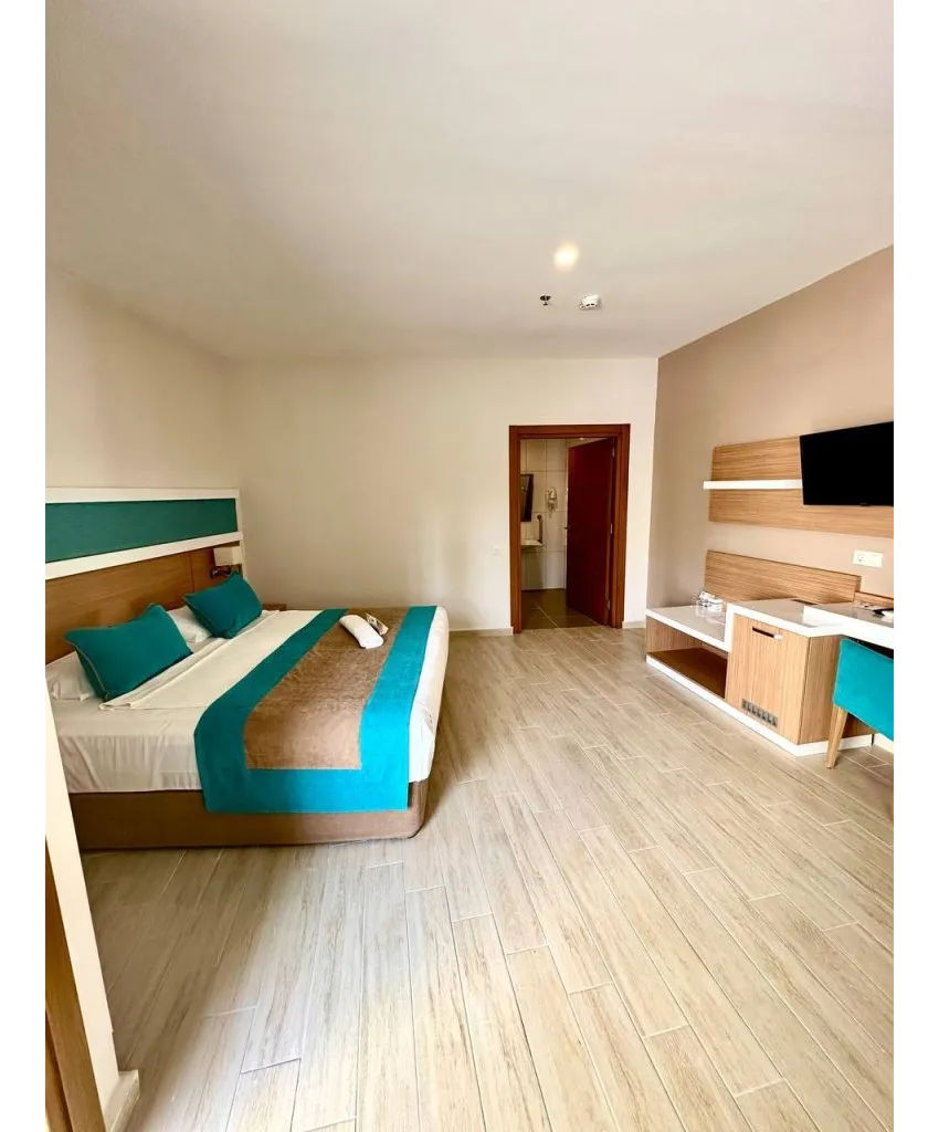 Sandy Beach Hotel 4*-4