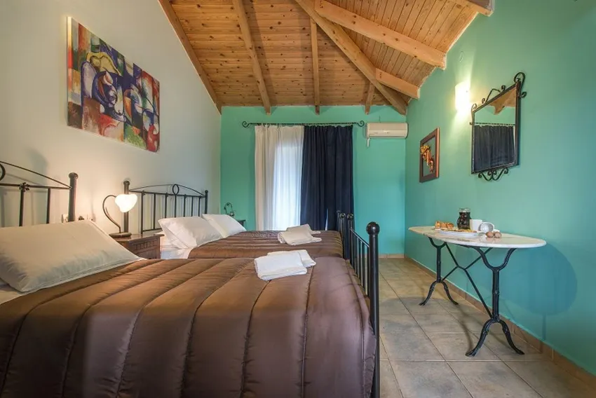 Pension Porto Tsi Ostrias 3*-16