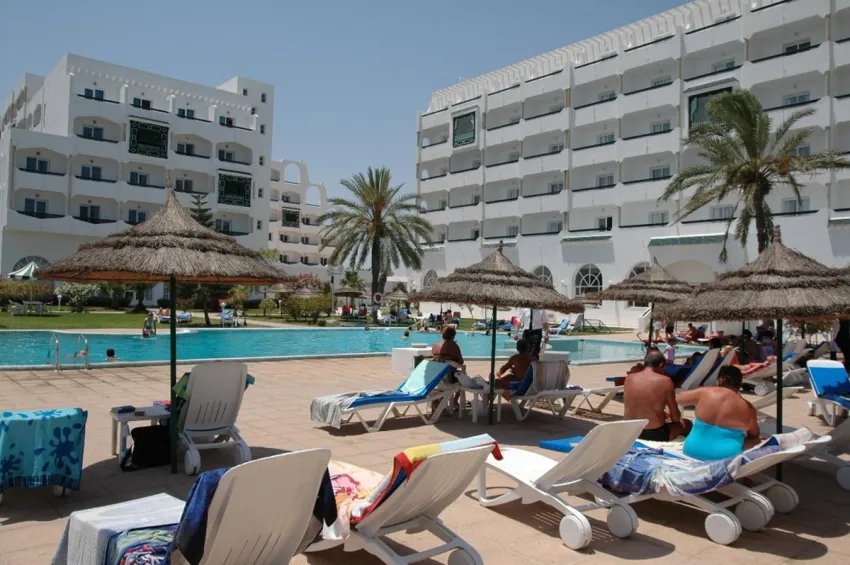 Jinene Beach 3*-3