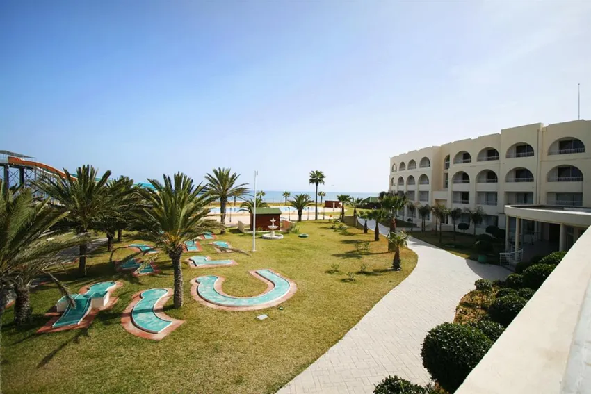 NOVOSTAR DAR KHAYAM  3*-11