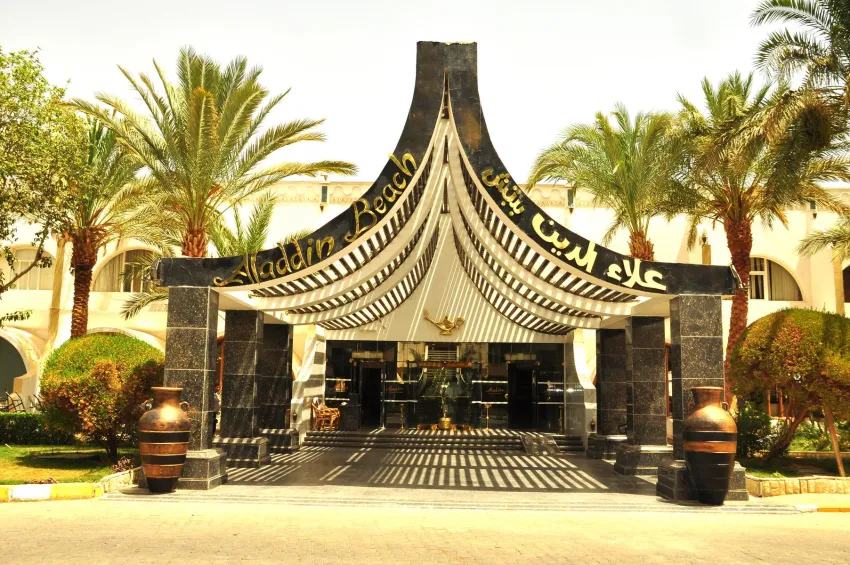 Aladdin Beach Resort 4*-1