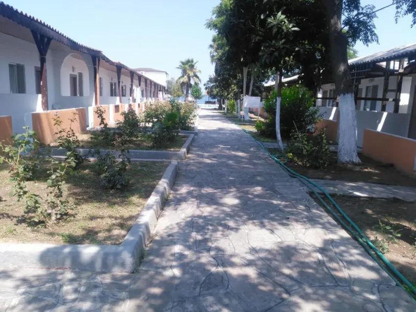 UGUR BEACH HOTEL  3*-5