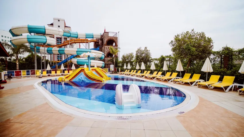 Wyndham Garden Lara 4*-4