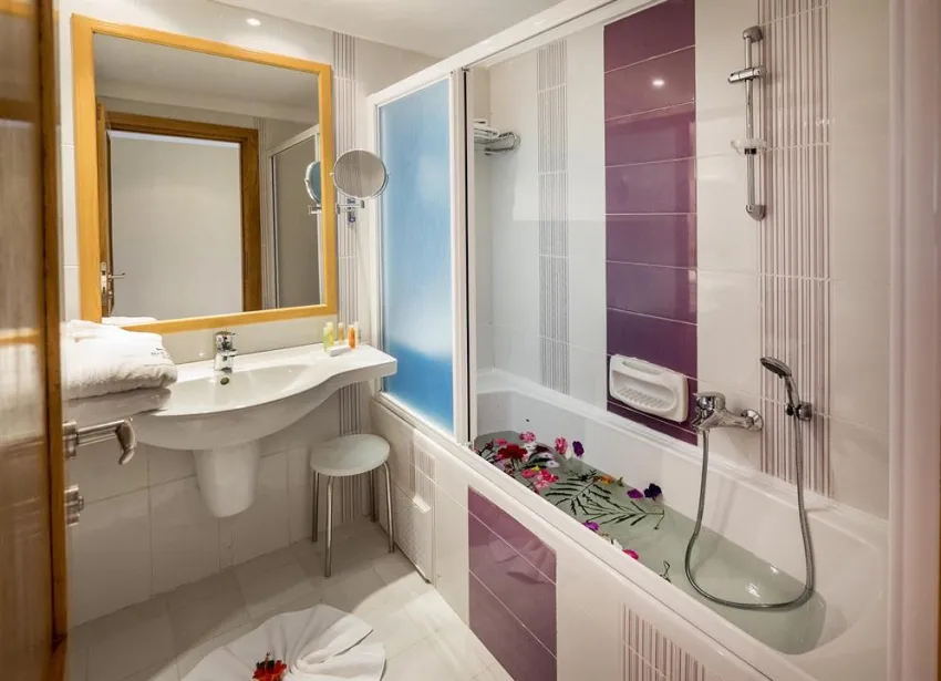 BEL AZUR THALASSA & BUNGALOWS  4*-10