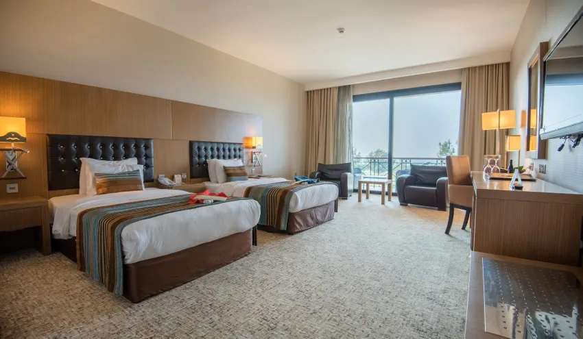 Korineum Golf & Beach Resort 5*-11