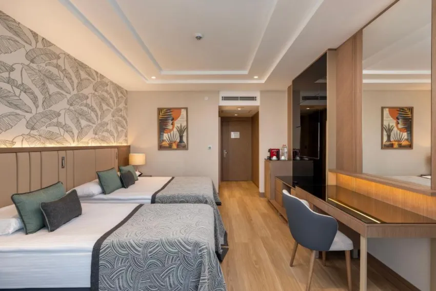 MIRACLE RESORT HOTEL  5*-97