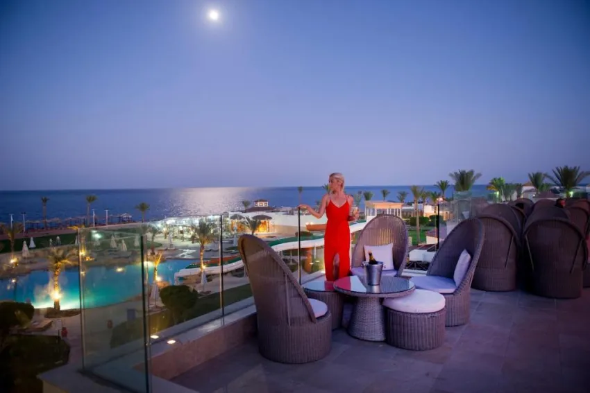 AMPHORAS BEACH  4*-45