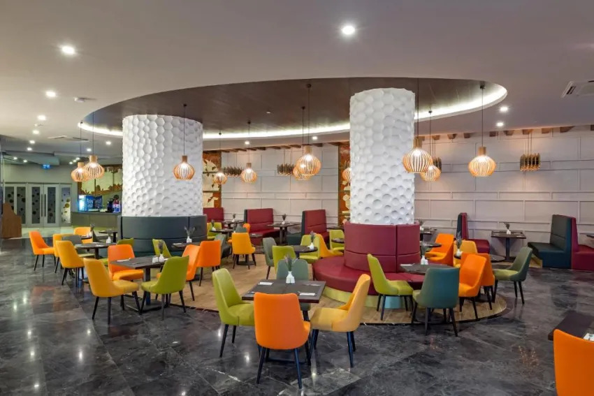 ROYAL SEGINUS  5*-39