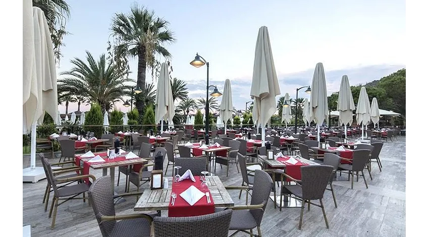 CRYSTAL TAT BEACH GOLF RESORT & SPA  5*-9