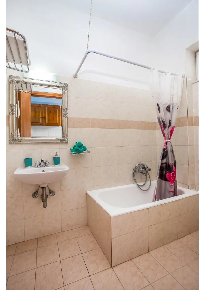 Iatridis Studios 2*-9