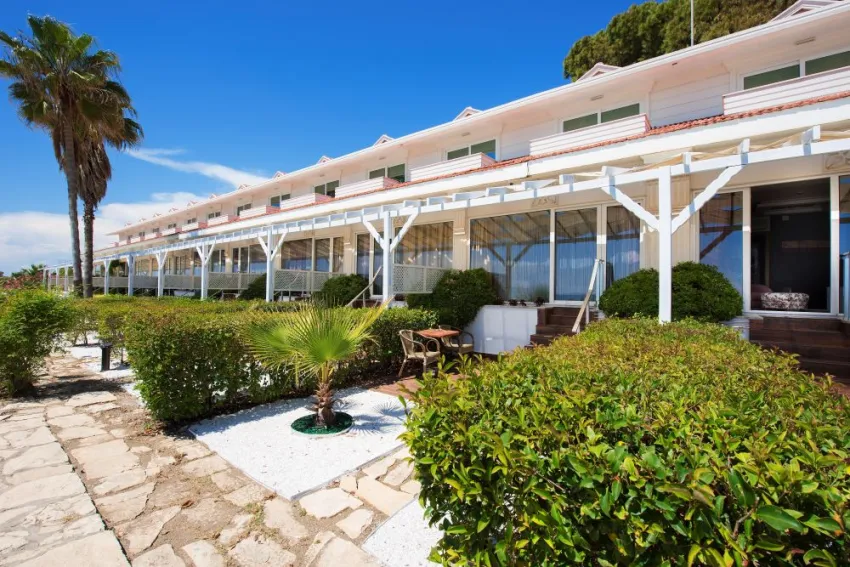 FLORA GARDEN BEACH (ADULTS ONLY 16+)  5*-20