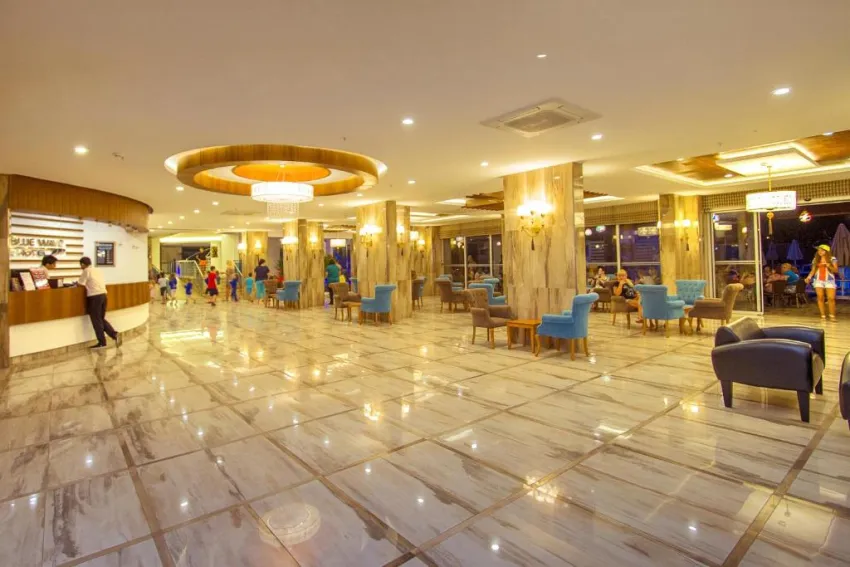 BLUE WAVE SUITE HOTEL  4*-5