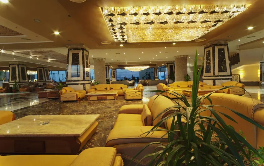 AMC Royal Hotel & SPA 5*-6