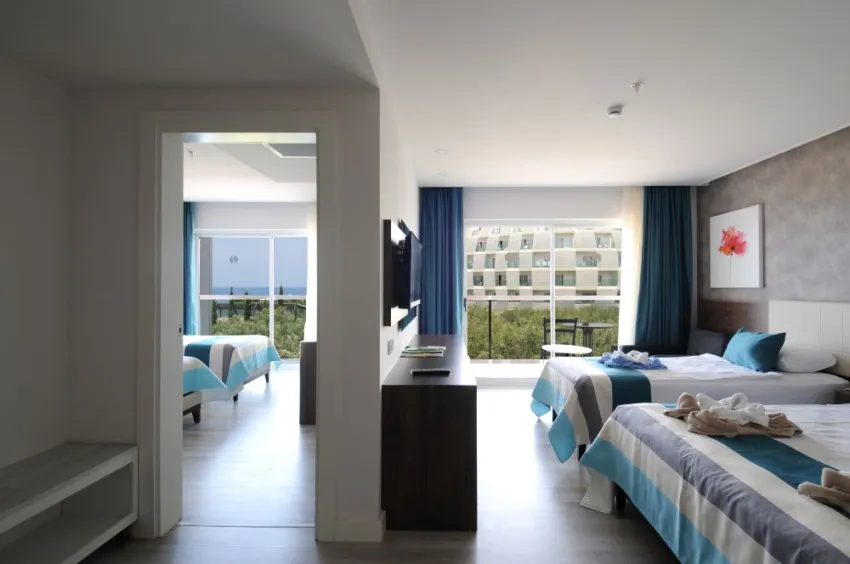 LONICERA WEST HOTEL  4*-13