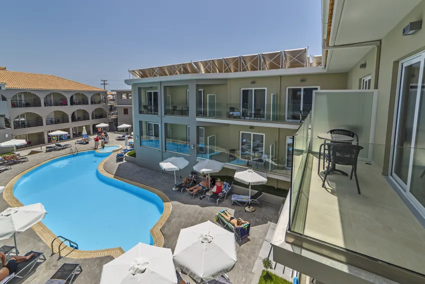 White Olive Premium Laganas 4*-3