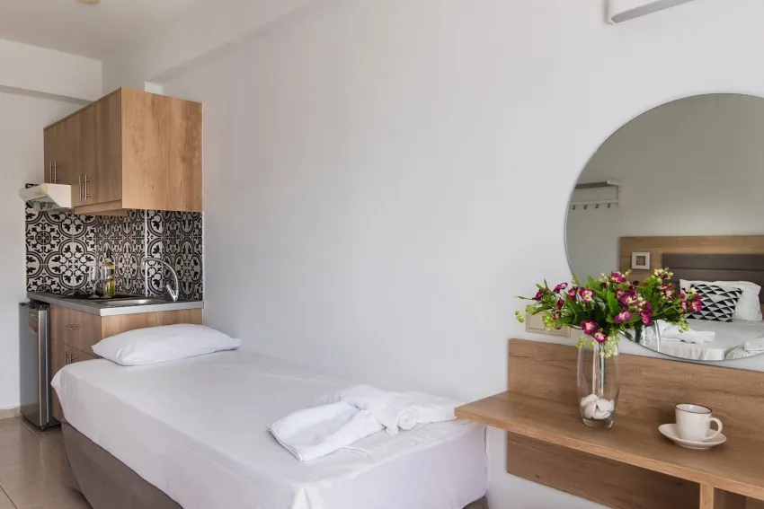 Vagelis Comfort Apartments & Studios 2*-23