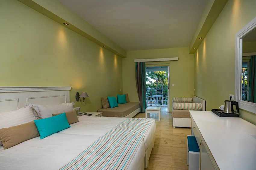 Alexandra Beach Resort 4*-22