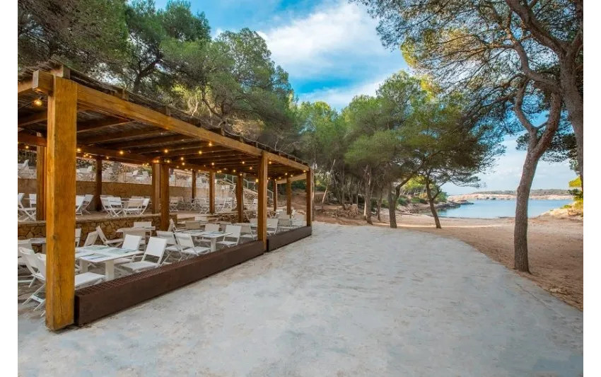 Iberostar Waves Club Cala Barca 4*-17