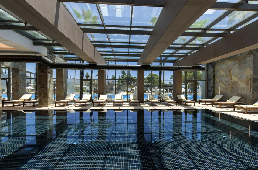 Acanthus & Cennet Barut Collection 5*-5