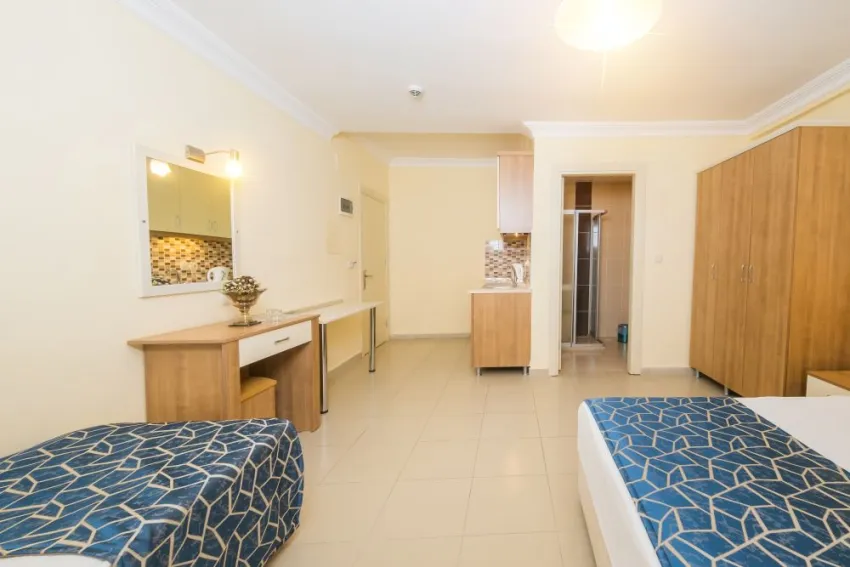 CATS GARDEN HOTEL  3*-9