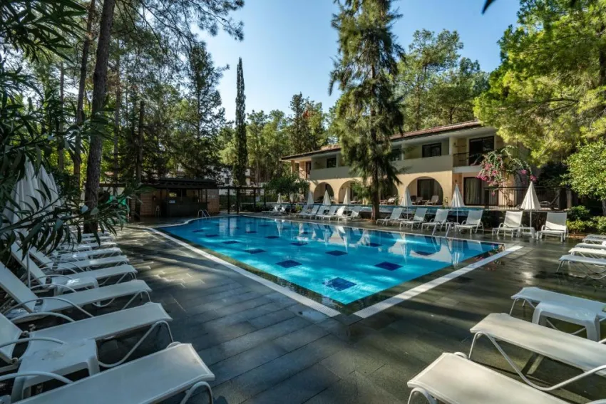 CHAMPION HOLIDAY VILLAGE  5*-25