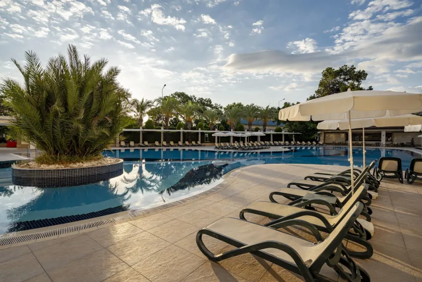 Sunland Resort Kemer (Ex. Imperial Sunland Hotel) 5*-5