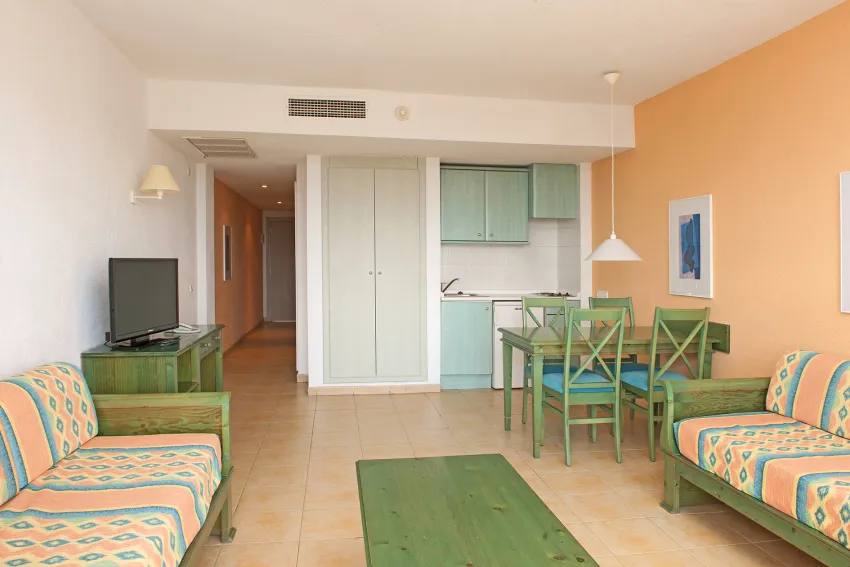 Iberostar Waves Ciudad Blanca 4*-140