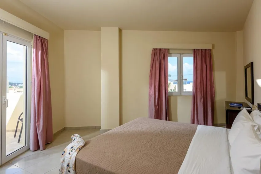 Aghia Marina 4*-4