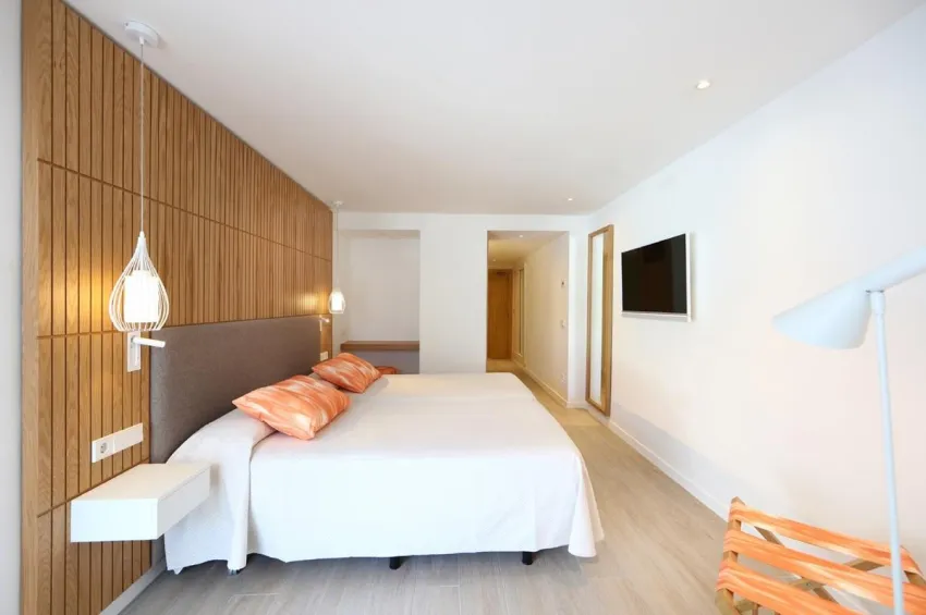 Iberostar Waves Playa de Muro 4*-21