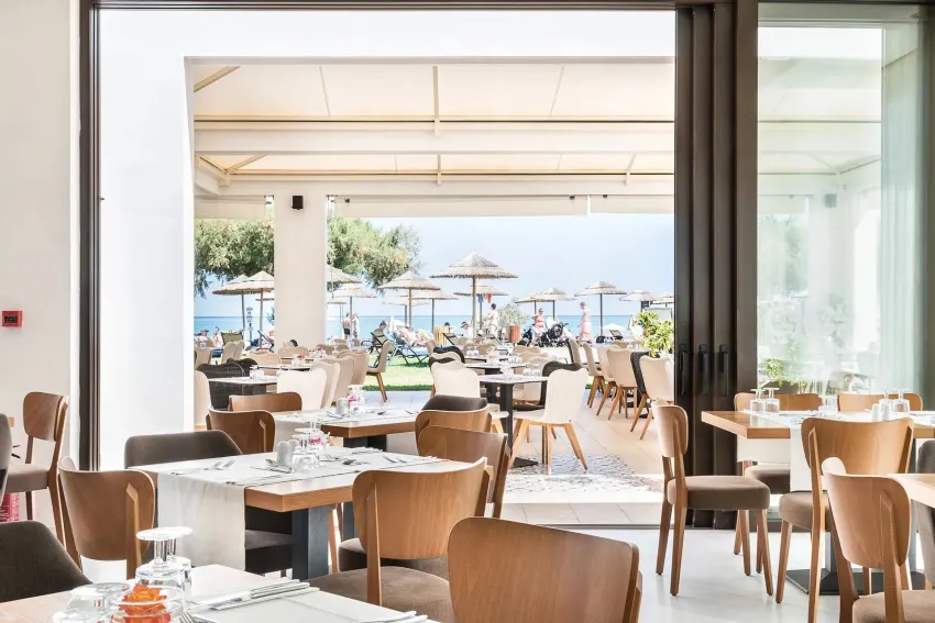 Geraniotis Beach Hotel 4*-23