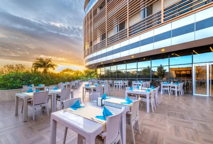 MICHELL HOTEL (ADULTS ONLY 16+)  5*-7