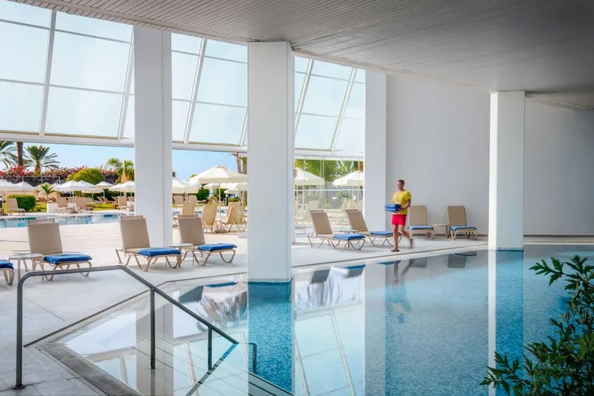 Louis Imperial Beach 4*-20