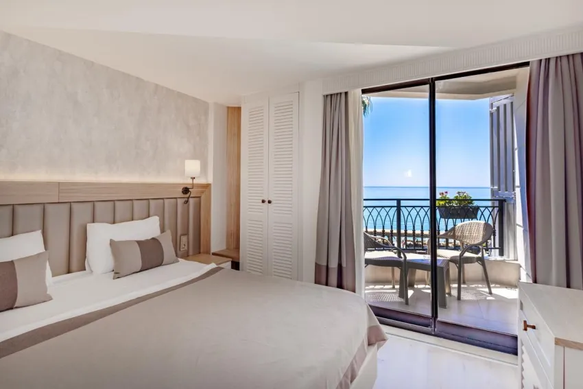 De'Manor Boutique Hotel (ex: M.C.A. Marquis Hotel) 3*-6