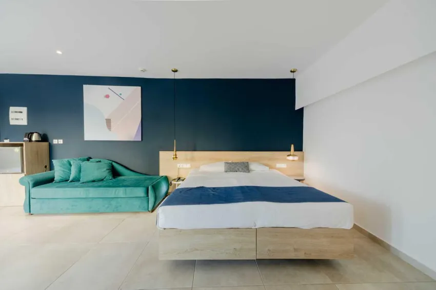 Madison Boutique 3*-23