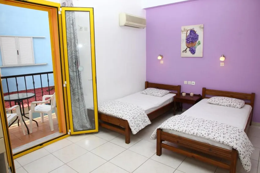 Happy Days Studios 3*-12