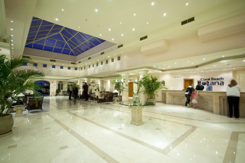 Coral Beach Resort Hotel 4*-4