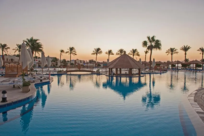 SUNRISE ROYAL MAKADI RESORT  5*-7